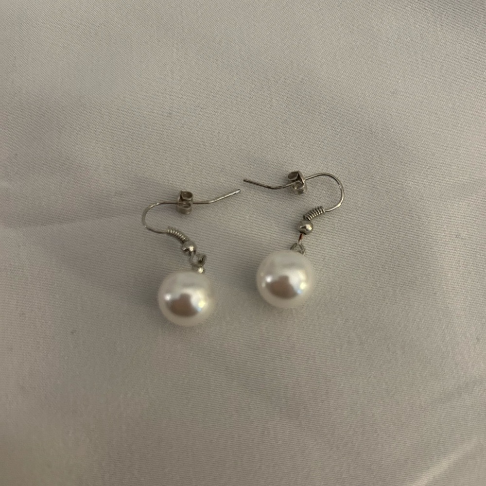 Pearl earrings